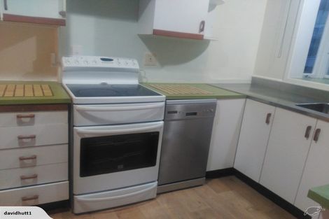 Photo of property in 16 Richmond Avenue, Karori, Wellington, 6012