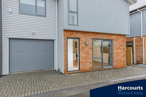 Photo of property in 31c Statesman Street, Henderson, Auckland, 0612