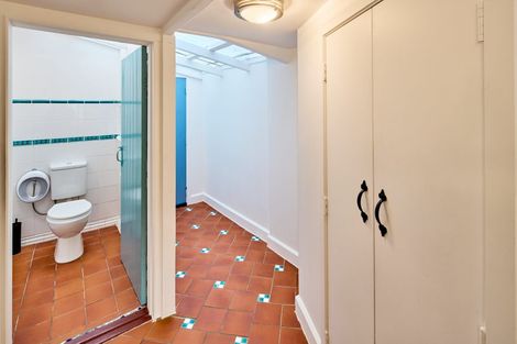 Photo of property in 336 The Esplanade, Island Bay, Wellington, 6023