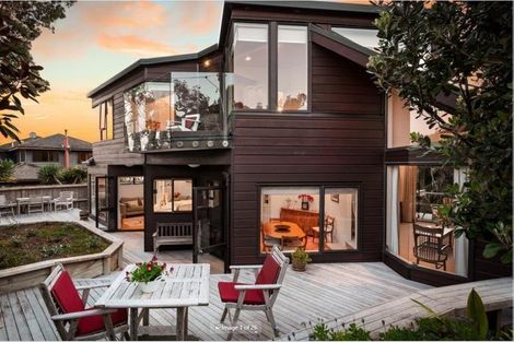 Photo of property in 7 View Road, Campbells Bay, Auckland, 0630