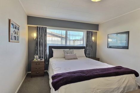 Photo of property in 19 Kirkcaldy Crescent, Flaxmere, Hastings, 4120