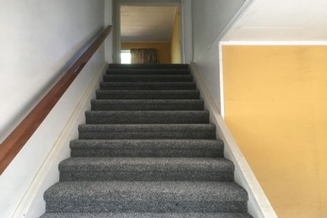 Photo of property in 3/2 Hinekohu Street, New Lynn, Auckland, 0600