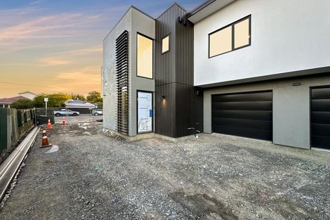 Photo of property in 2/34 Vagues Road, Northcote, Christchurch, 8052