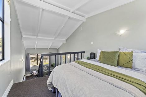 Photo of property in 15 Observatory Close, Whitby, Porirua, 5024