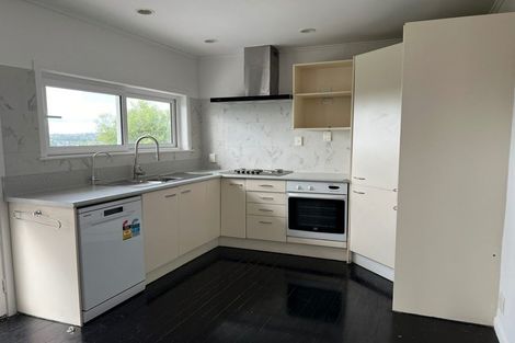 Photo of property in 1/56 Manuka Road, Glenfield, Auckland, 0629