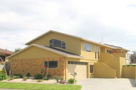 Photo of property in 50 Plateau Heights, Mount Maunganui, 3116