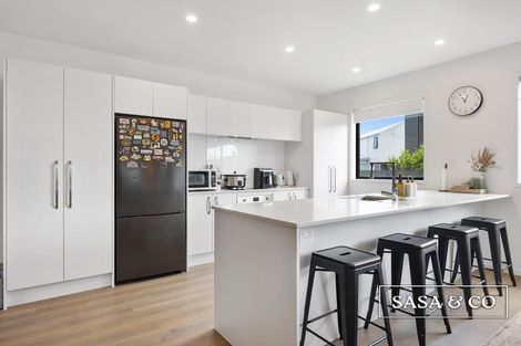 Photo of property in 17c Cessna Crescent, Mangere, Auckland, 2022