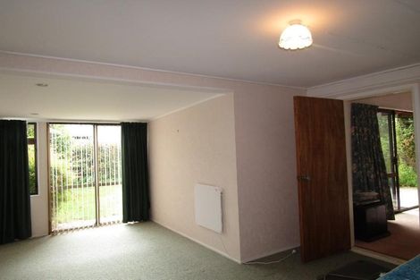 Photo of property in 10 Reeves Road, Acacia Bay, Taupo, 3330