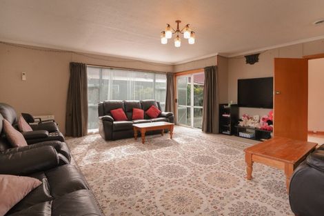 Photo of property in 24 Kent Lodge Avenue, Avonhead, Christchurch, 8042
