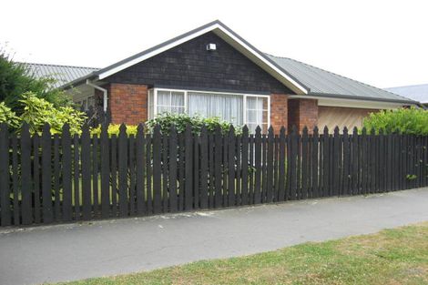 Photo of property in 8 Ilam Road, Upper Riccarton, Christchurch, 8041