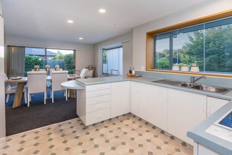 Photo of property in 15 Showgate Avenue, Sockburn, Christchurch, 8042