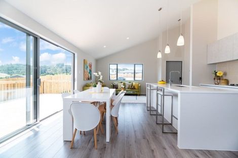 Photo of property in 4 Piccolo Court, Kumeu, 0810