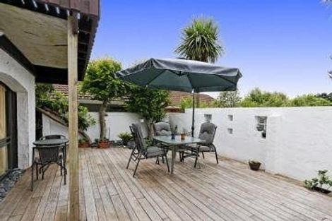 Photo of property in 12 Colwill Road, Massey, Auckland, 0614
