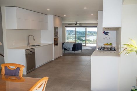 Photo of property in 16 Rangikapiti Road, Coopers Beach, 0420