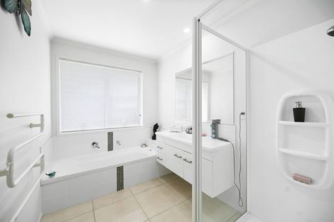 Photo of property in 2 Astor Avenue, Dinsdale, Hamilton, 3204