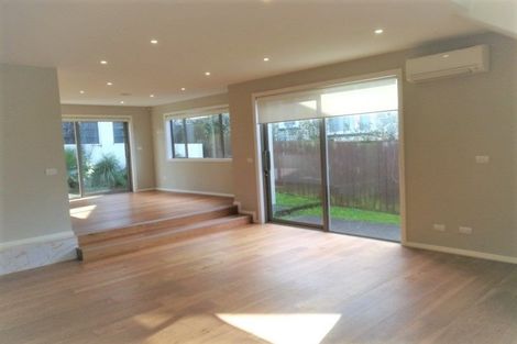 Photo of property in 18 Ramillies Place, Glenfield, Auckland, 0629