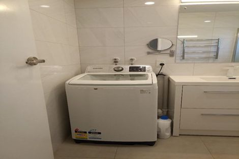 Photo of property in 29 Ayton Drive, Totara Vale, Auckland, 0629