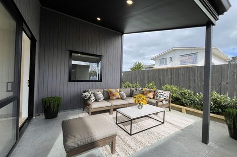 Photo of property in 11 Ara Reti, Mangere, Auckland, 2022