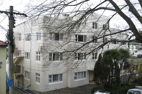 Photo of property in Elms Court Flats, 6/367 The Terrace, Te Aro, Wellington, 6011