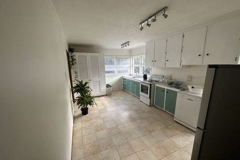 Photo of property in 663 Te Atatu Road, Te Atatu Peninsula, Auckland, 0610