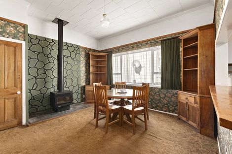 Photo of property in 52 Freyberg Street, Lyall Bay, Wellington, 6022