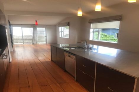 Photo of property in 2 Balmoral Terrace, Newtown, Wellington, 6021