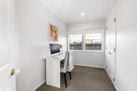 Photo of property in 16 Waru Nui Court, Orewa, 0931