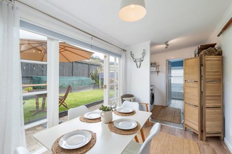 Photo of property in 21a Korau Grove, Stokes Valley, Lower Hutt, 5019