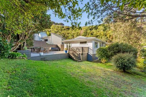 Photo of property in 135 Orangi Kaupapa Road, Northland, Wellington, 6012