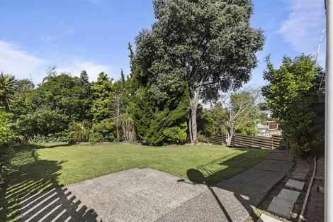 Photo of property in 19 Mcclintock Road, Massey, Auckland, 0614