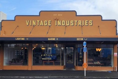 Photo of property in 207 Devon Street West, New Plymouth, 4310