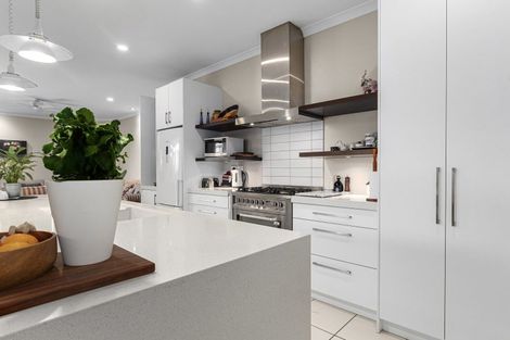 Photo of property in 31 Condor Drive, Pyes Pa, Tauranga, 3112