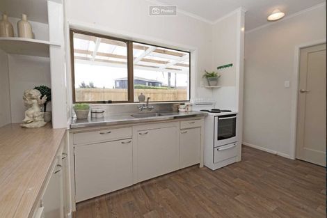 Photo of property in 23 Luckens Road, West Harbour, Auckland, 0618