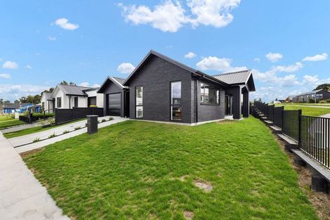 Photo of property in 2 Te Ia Terrace, Cambridge, 3434