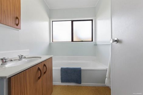 Photo of property in 12 Granville Drive, Massey, Auckland, 0614