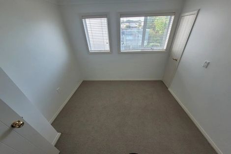 Photo of property in 79 Clovelly Road, Bucklands Beach, Auckland, 2012