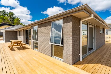 Photo of property in 26 Northcoast Place, Mangawhai Heads, Mangawhai, 0505