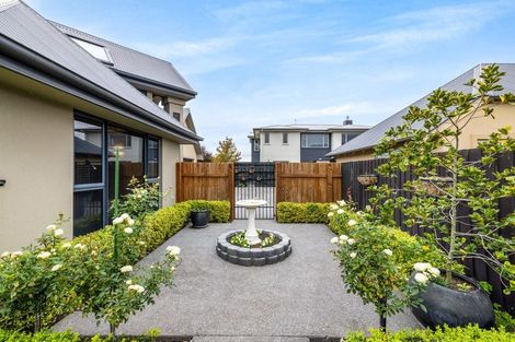 Photo of property in 562a Bower Avenue, Parklands, Christchurch, 8083