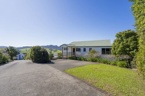 Photo of property in 8 Landel Place, Whitianga, 3510