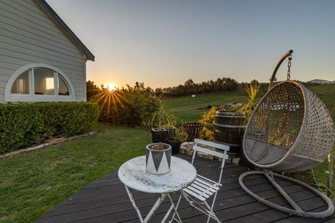 Photo of property in 20 Wheatley Road, Waiohiki, Napier, 4183