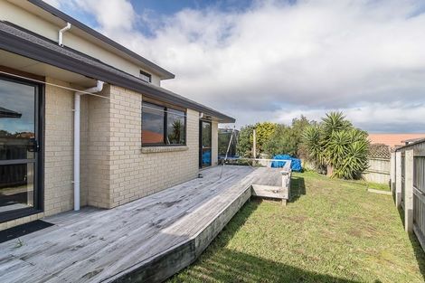 Photo of property in 6 Shearwater Rise, Paraparaumu Beach, Paraparaumu, 5032