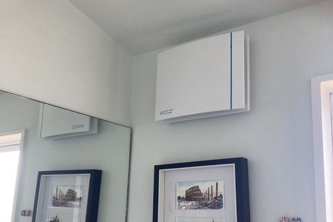 Photo of property in 44p Roxburgh Street, Mount Victoria, Wellington, 6011