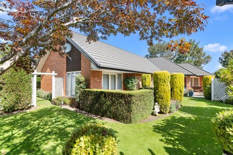 Photo of property in 5 Amesbury Mews, Avonhead, Christchurch, 8042