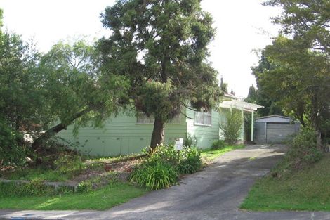 Photo of property in 32 Makora Road, Massey, Auckland, 0614