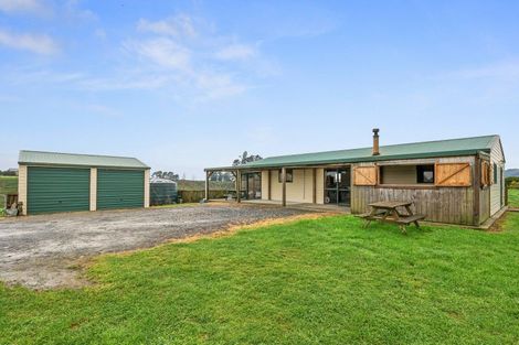 Photo of property in 293 Koputaroa Road, Koputaroa, Shannon, 5575