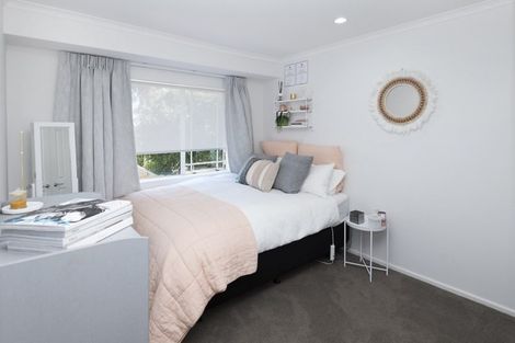 Photo of property in 148 John Brooke Crescent, East Tamaki Heights, Auckland, 2016