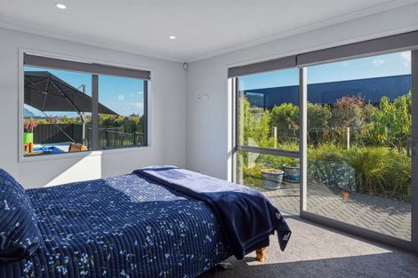 Photo of property in 9 Lancewood Way, Kinloch, Taupo, 3377