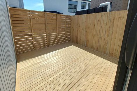 Photo of property in 20b Mackenzie Street, Te Atatu South, Auckland, 0610