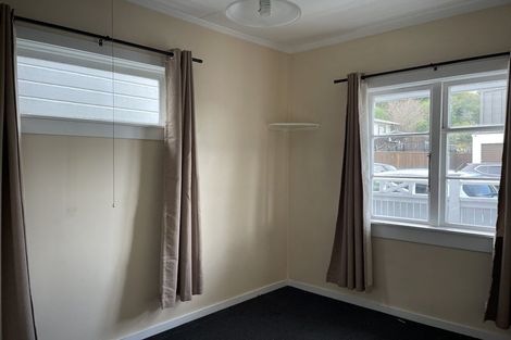 Photo of property in 2 Chaucer Road, Hospital Hill, Napier, 4110