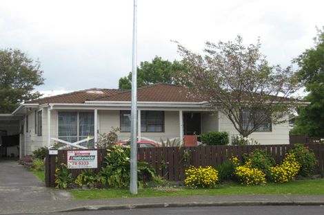 Photo of property in 16 Mon Desir Place, Manurewa, Auckland, 2102